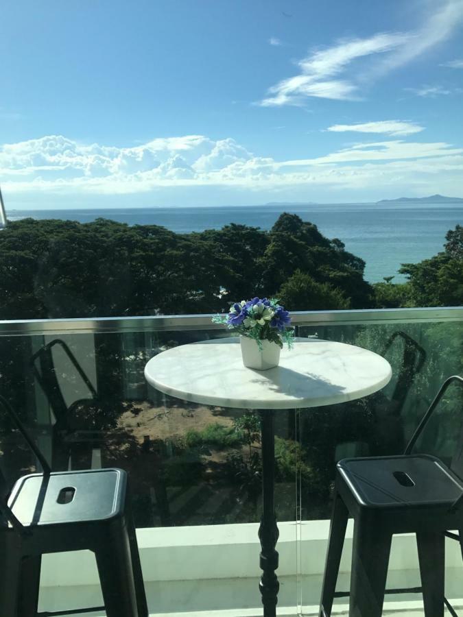 Apartmán Deamber Bangsare Pattaya Bang Sare Exteriér fotografie